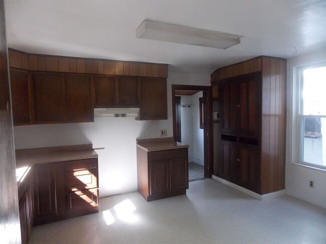 Foto del edificio - 221 N Yellow Springs St