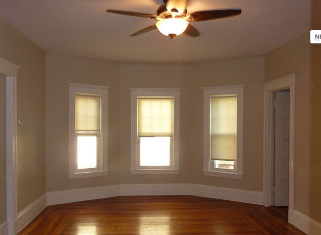 Foto del edificio - 39 Hall Ave