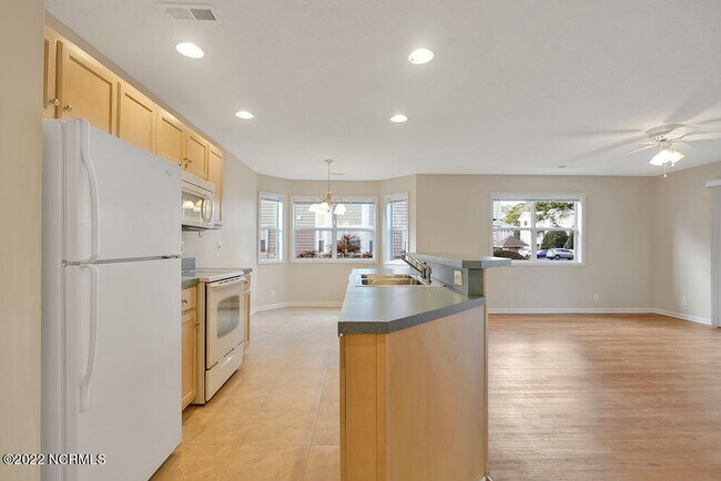 Building Photo - 3030 Marsh Winds Cir