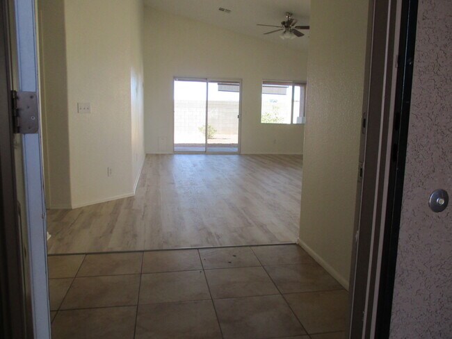 Building Photo - 3419 Rosewood St