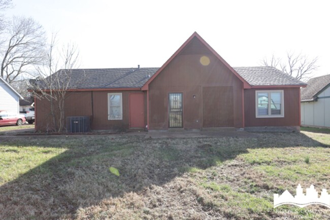 Building Photo - 6051 Port Harbor Dr