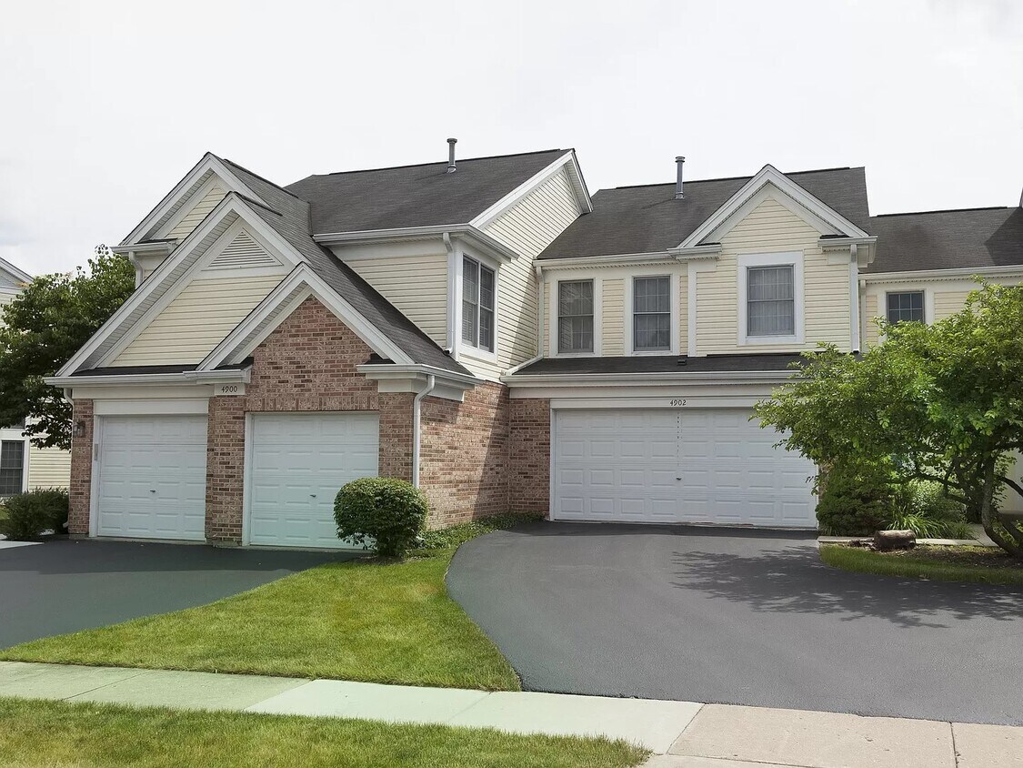4902 Turnberry Dr, Hoffman Estates, IL 60010 Townhome Rentals in