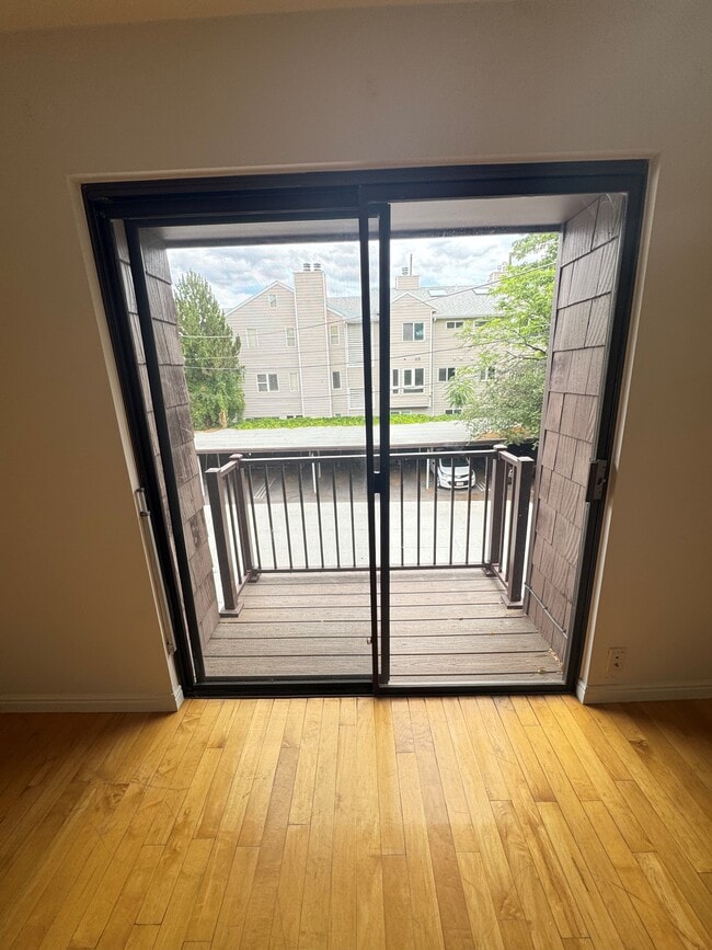 Building Photo - 120 G St