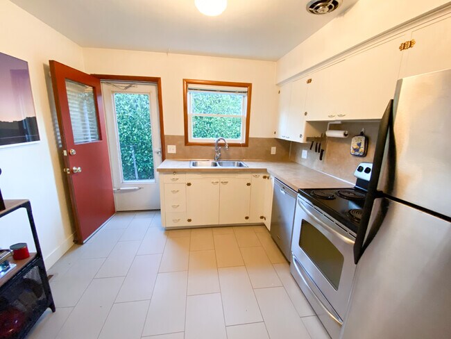 Foto del edificio - 2746 Southeast 35th Place