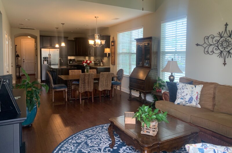Foto principal - 2000 Bungalow Dr