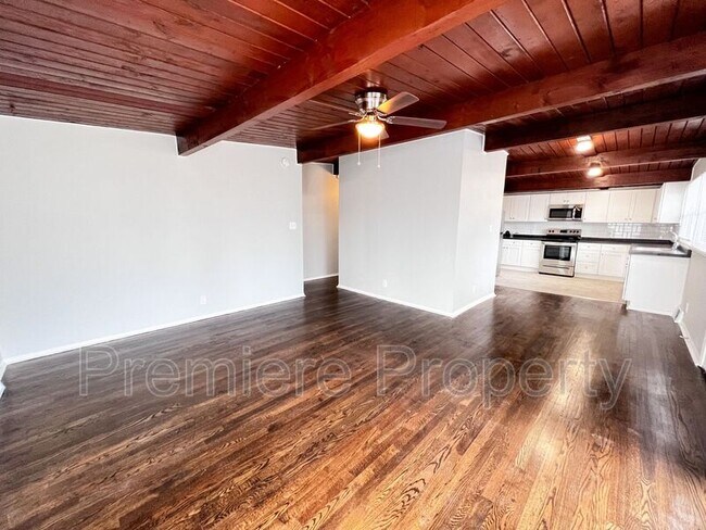 Foto del edificio - 12507 E 46th Terrace S