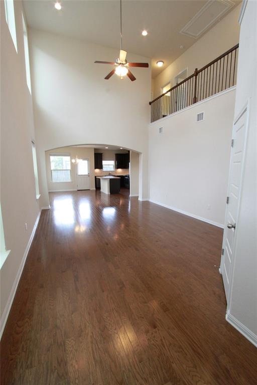 Foto del edificio - 9304 Lost Bridge Ln