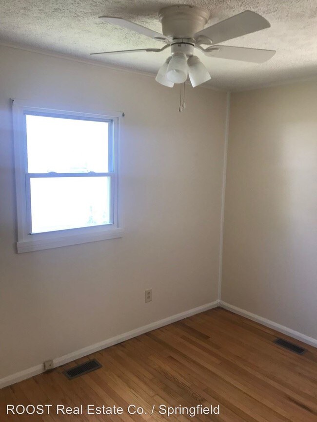 Building Photo - 2 br, 1 bath House - 2407 Van Buren Ave