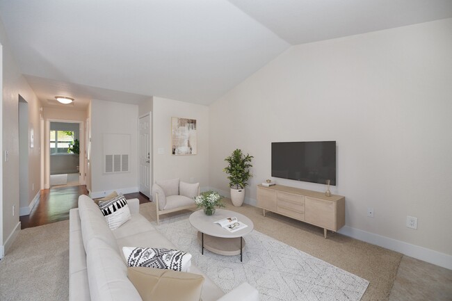 Chardonnay Living Room - Folsom Ranch Apartments