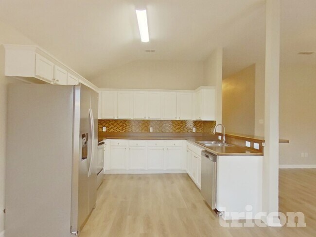 Foto del edificio - 9641 Linton Dr