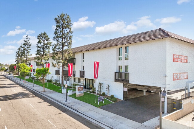 Building Photo - Rancho La Paz Apartments