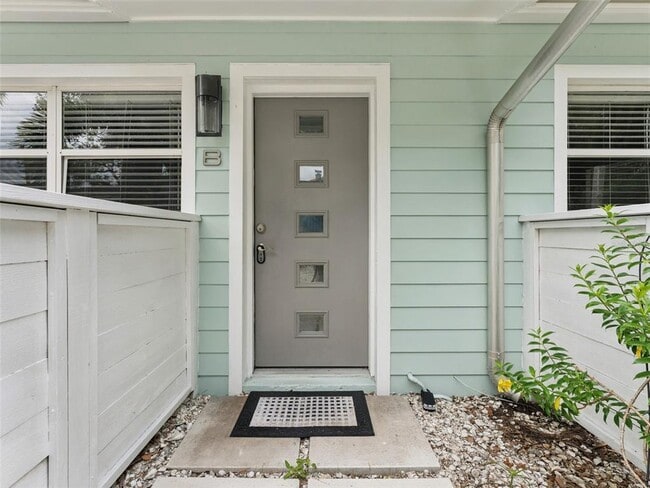 Building Photo - 3102 W SAN JUAN St