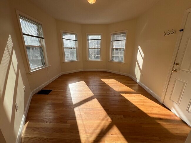 Building Photo - 12 Weld Hill St