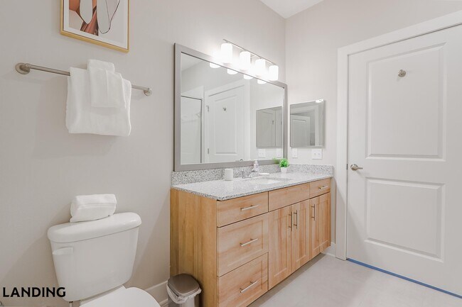 Foto del edificio - 2361 Commerce Park Dr NE