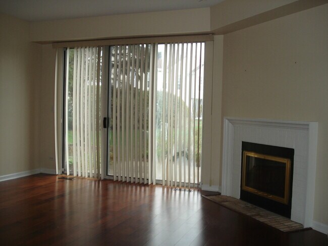 Building Photo - 1115 Regency Ct