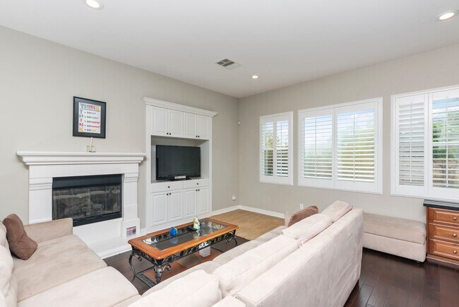 Building Photo - Carmel Valley Furnished Rental with Privat...
