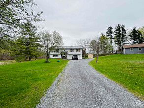Building Photo - 10438 State Rte 26