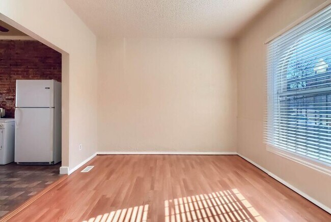 Foto del edificio - 1401 E 21st Ave