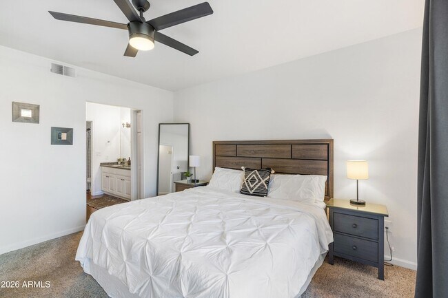 Building Photo - 7575 E Indian Bend Rd