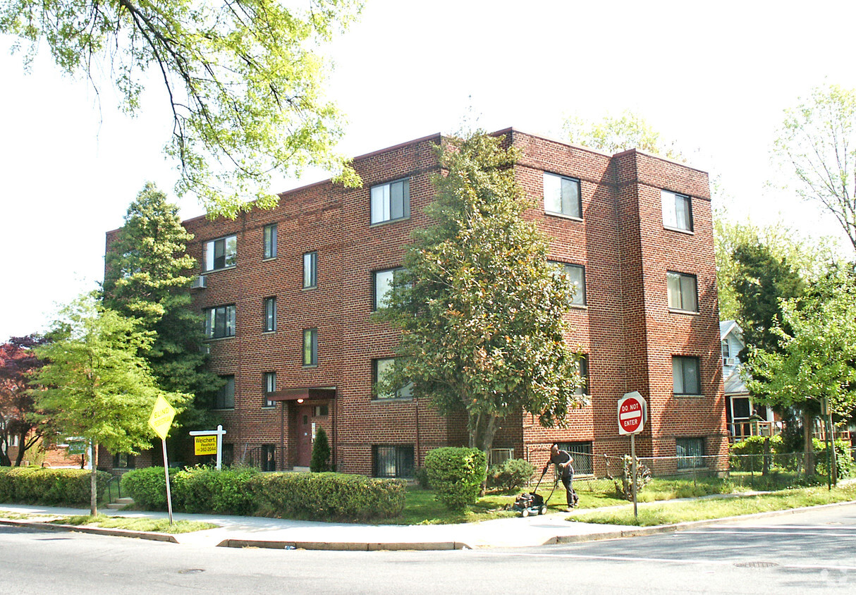 Foto del edificio - 4430 Martin Luther King Jr Ave SW