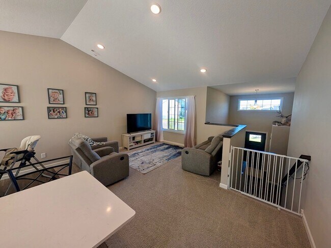 Foto del edificio - 451 Mallard St NE