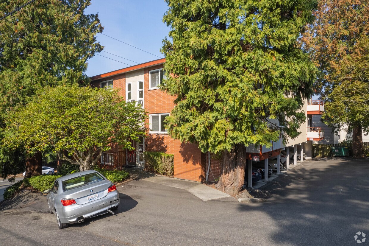 Exterior - 514 NE 97th St