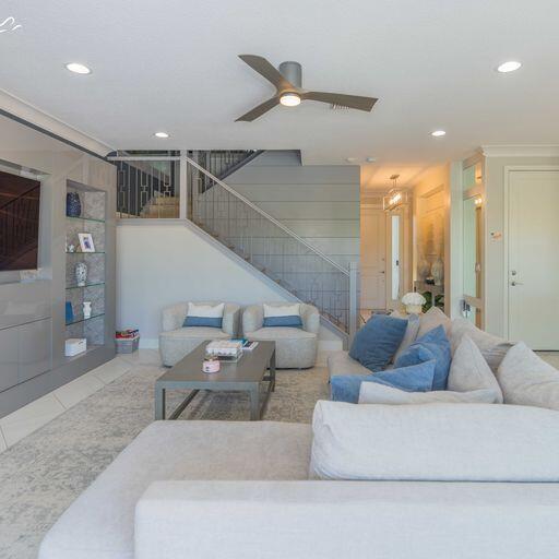 Foto del edificio - 9651 Sterling Shores St