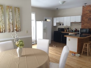 Building Photo - 42 Downing St