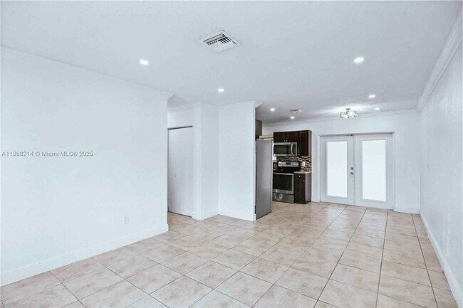 Foto del edificio - 3230 NW 171st Ter # House MIAMI GARDENS, F...