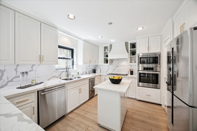 Foto del edificio - 2422 Nantucket Dr