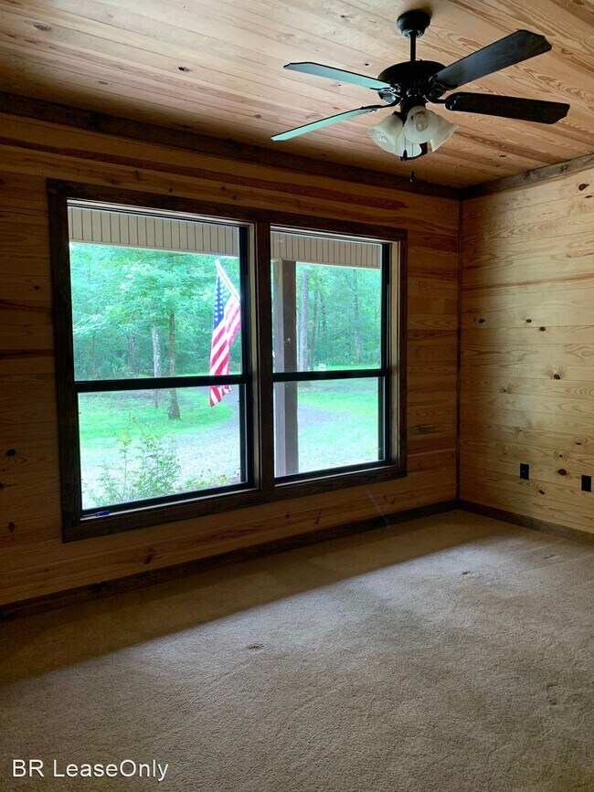 Foto del edificio - 4 br, 3.5 bath House - 11093 Gurney Rd