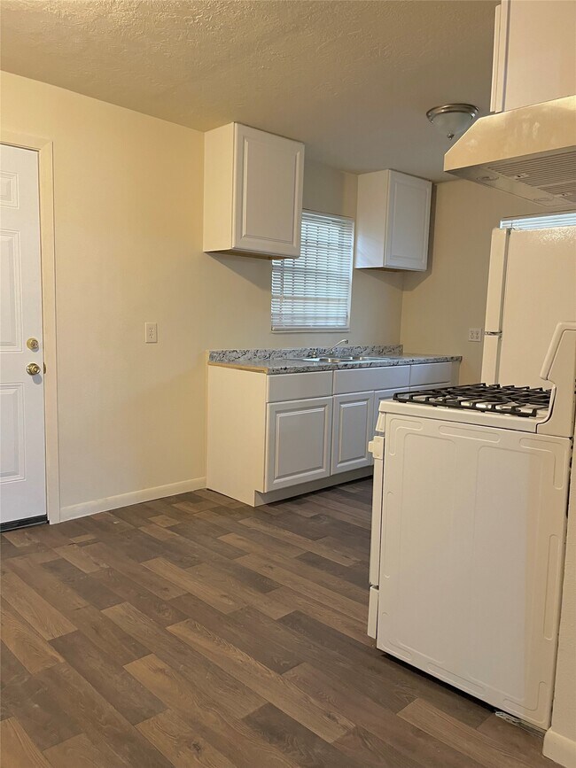 Foto del edificio - 7306 Conley St