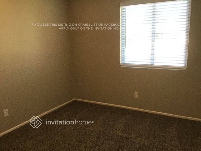 Building Photo - 10125 E Billings St