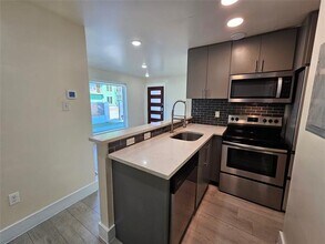 Building Photo - 4806 Virginia Ave