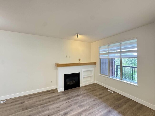 Photo du bâtiment - 19478-19465 65 Ave