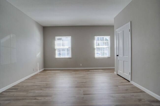 Foto del edificio - Beautifully Updated and Spacious 1B/1B in Belmont Shore!