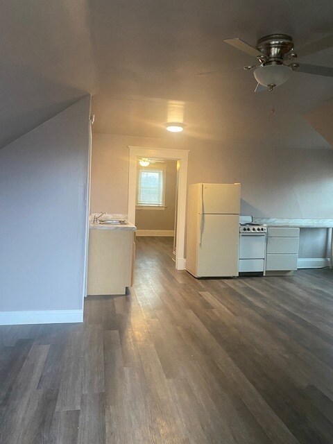 living room_Kitchen - 6740 Montgomery Rd