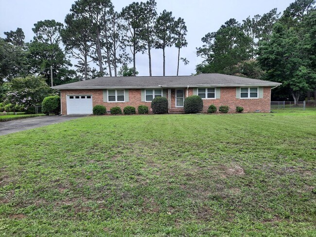 Foto del edificio - Coming Soon! Near Mayfair, Wrightsville Beach, SHORT TERM LEASE TO SUMMER. FURNISHED