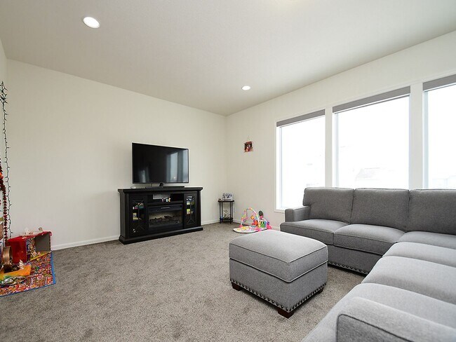 Foto del edificio - 4918 N 209th St