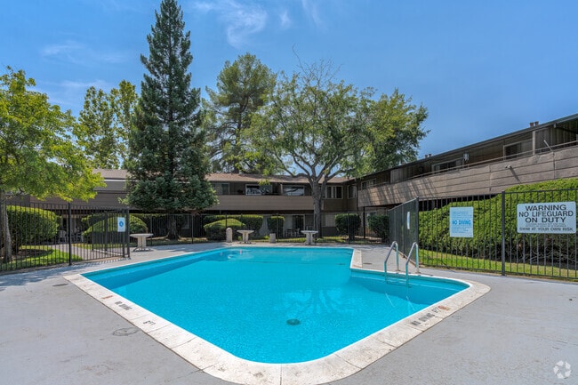 Building Photo - Sierra Gardens