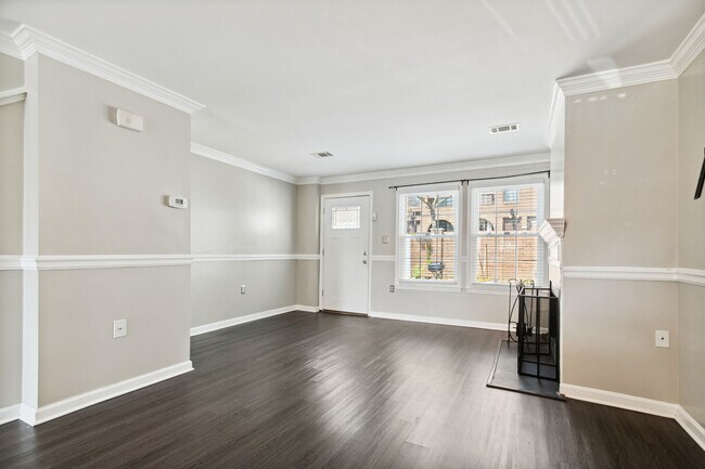Foto del edificio - 1837 Channing St NE