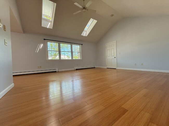 Foto del edificio - 56 Center St