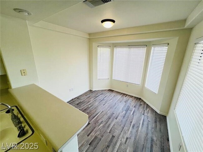 Foto del edificio - 10816 Clear Meadows Dr