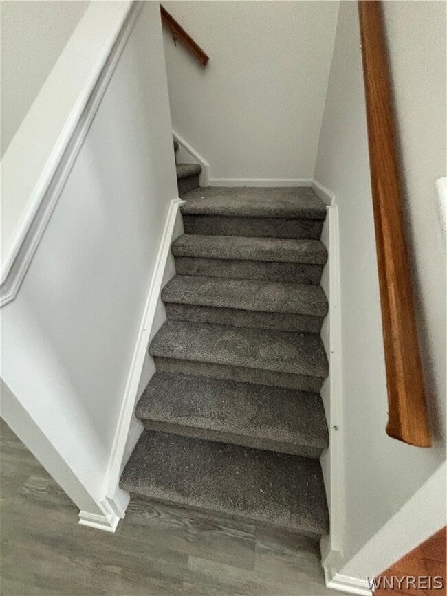 Building Photo - 3011 Cloverbank Rd