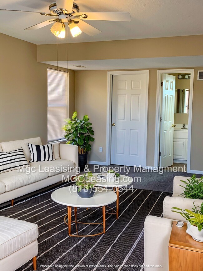 Foto del edificio - 816 NE Westwind Ln