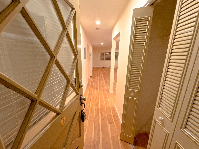 Foto principal - 552 Everett Ave