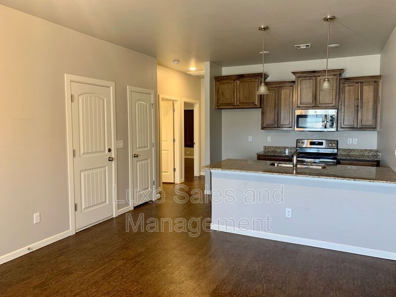 4612 Loch Ln, Del City, OK 73115 - House Rental in Del City, OK