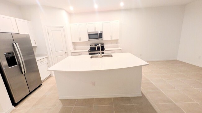 Building Photo - Annual UNfurnished 3/ 2 1/2 townhome in great location near I-75 at Skye Ranch