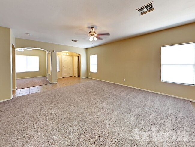 Foto del edificio - 8014 W Lumbee St