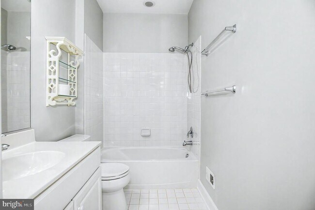 Building Photo - 8406 Mountain Larkspur Dr